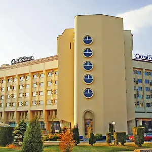 **** Отель спутник Украина